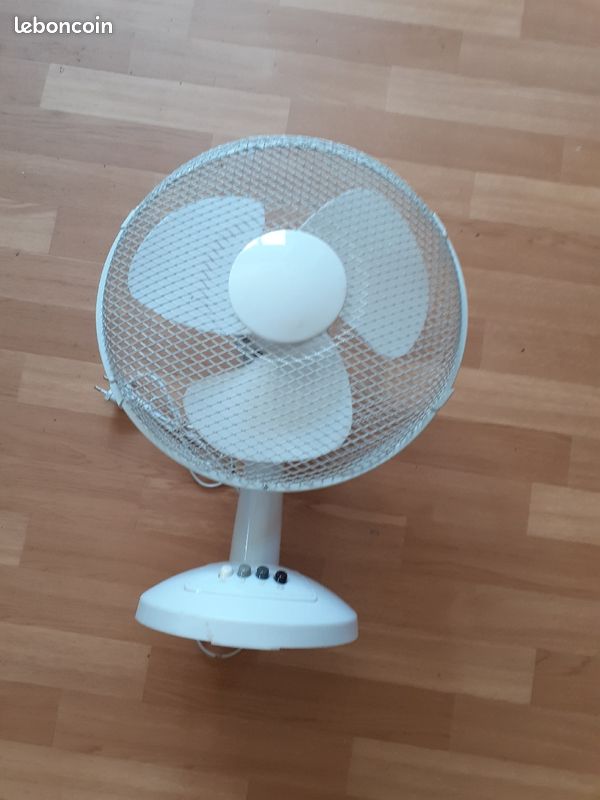 Ventilateur blanc trois vitesses (image 1)