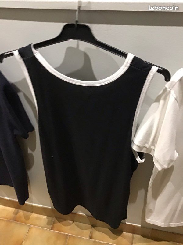 Lots 2 polos + 1 Tee-shirts taille M bon état (image 7)
