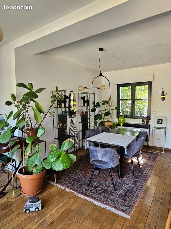 Maison 4 pièces 130 m² · à Chatou · 130 m² · 2 500 €