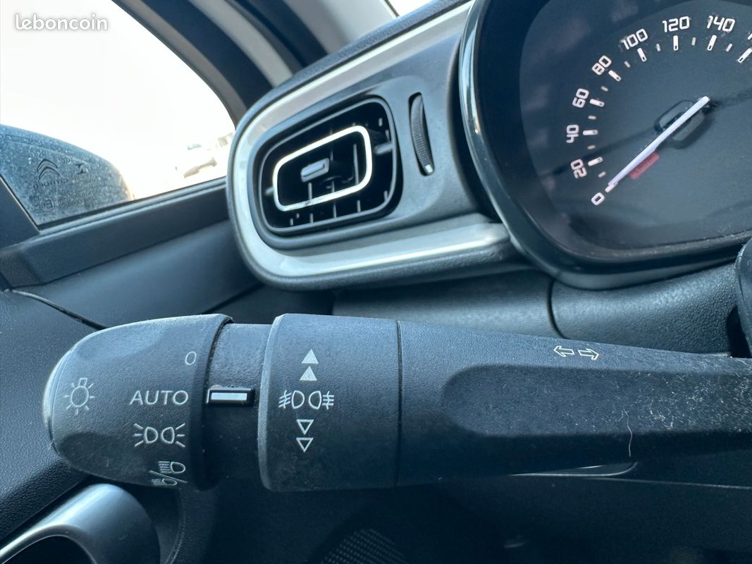 CITROEN C3 1.5 BLUEHDI 100CH SHINE CAMERA/ CARPLAy (image 25)