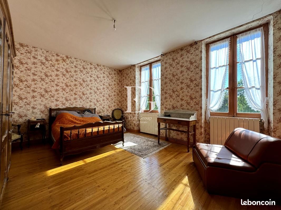 Maison 7 pièces 260 m² - Vars 16330 (image principale 13)