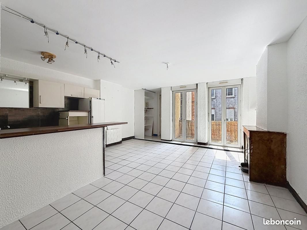 Appartement 3 pièces 64 m² · à Saint-Étienne · 64 m² · 86 000 €