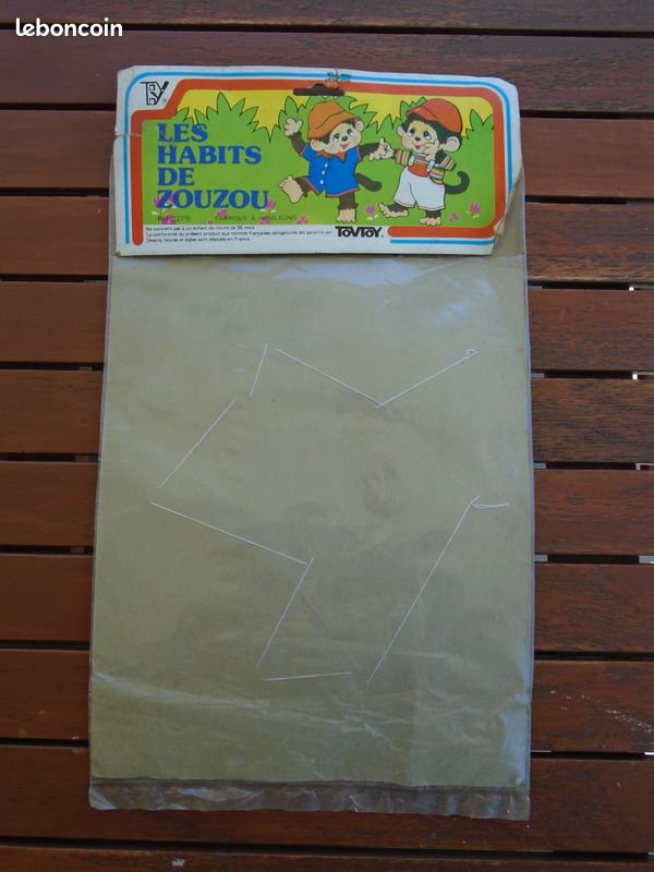 RARE ANCIENNE TENUE / Habits KIKI Ecosse Kilt EUR 23,90 - FR