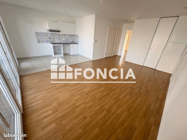 Appartement 3 pièces 58 m² · à Cenon · 58 m² · 758 €