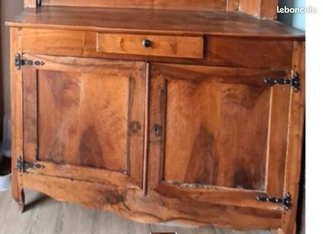 Très joli buffet /vaisselier en bois massif (image 7)