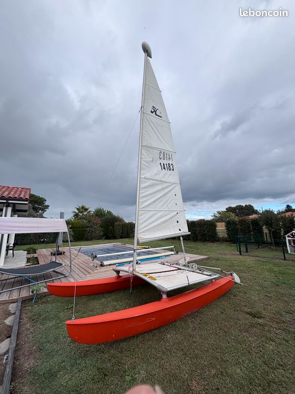 Hobie cat 14 (image 1)