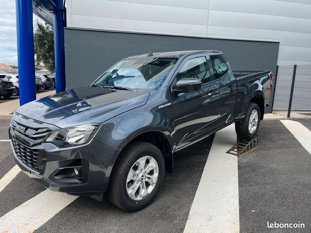 Isuzu D-MAX 2.2 DDI 164CH EVOLUTION SPACE M/T (image 3)