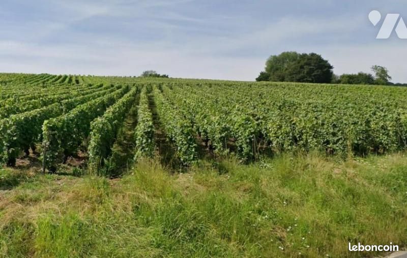 Terrain 4564 m² · à Vauciennes · 4 564 m² · 479 220 €