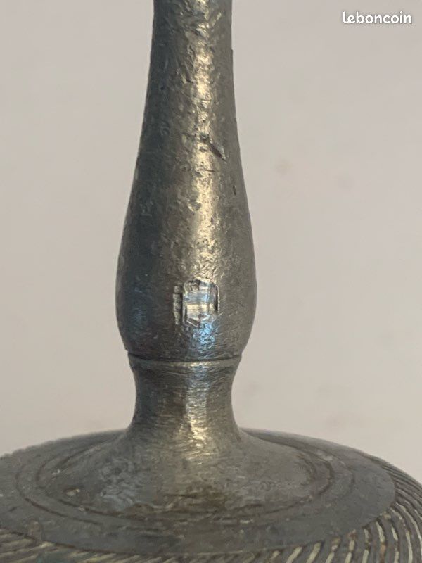 Petite cloche en étain (image 5)