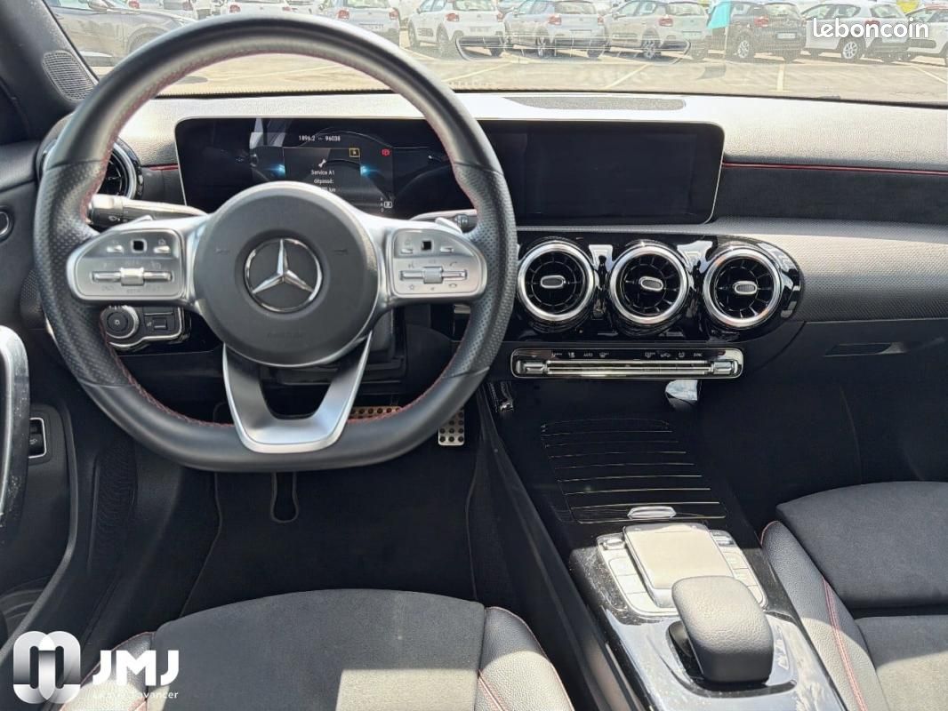 Mercedes Classe A Berline 200 7G-DCT AMG Line (image 11)