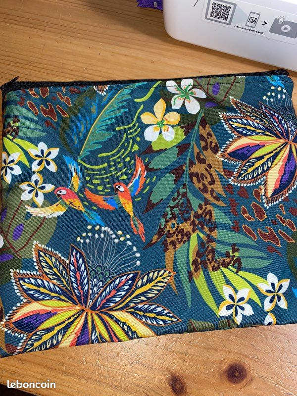 Pochette exotique créateur doubler fait main , 30x20 (image 1)