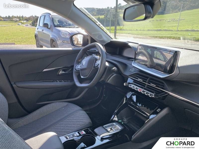 Peugeot 208 Hybrid 110 ch e-DCS6 Allure (image 13)