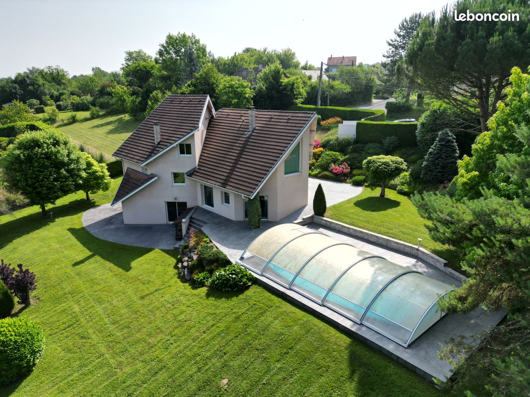 Maison 8 pièces 185 m² · à Belley · 185 m² · 535 000 €