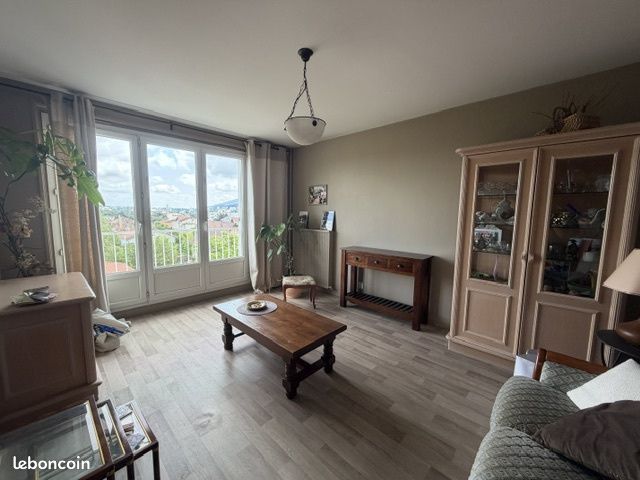 Appartement 2 pièces 51 m² · à Saint-Étienne · 51 m² · 75 000 €