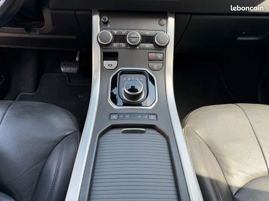 Range Rover Evoque 2.0 TD4 150ch - 2019 - 57 500 km - Caméra de recul - Faible kilométrage (image 16)