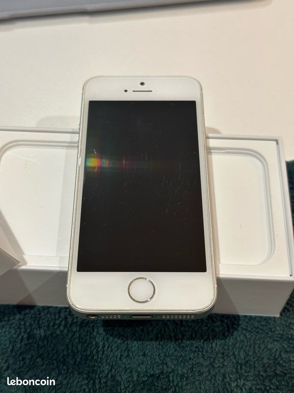 IPhone SE silver 32 GB (parfait état) (image 5)