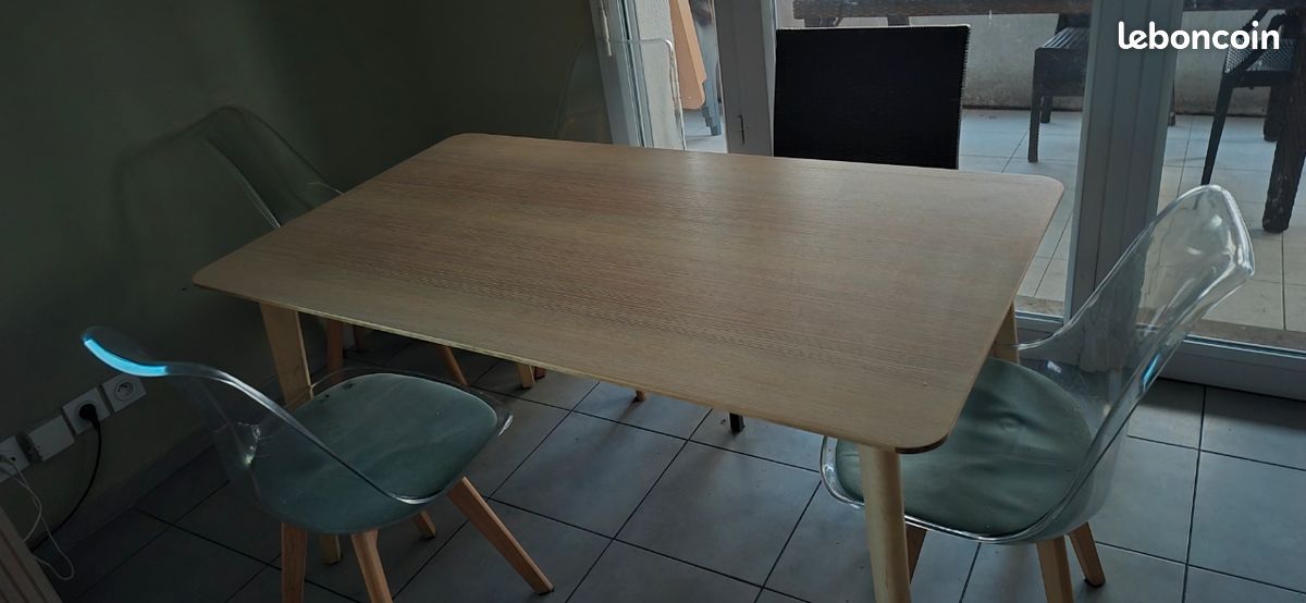 Table de salon ikea (image 1)