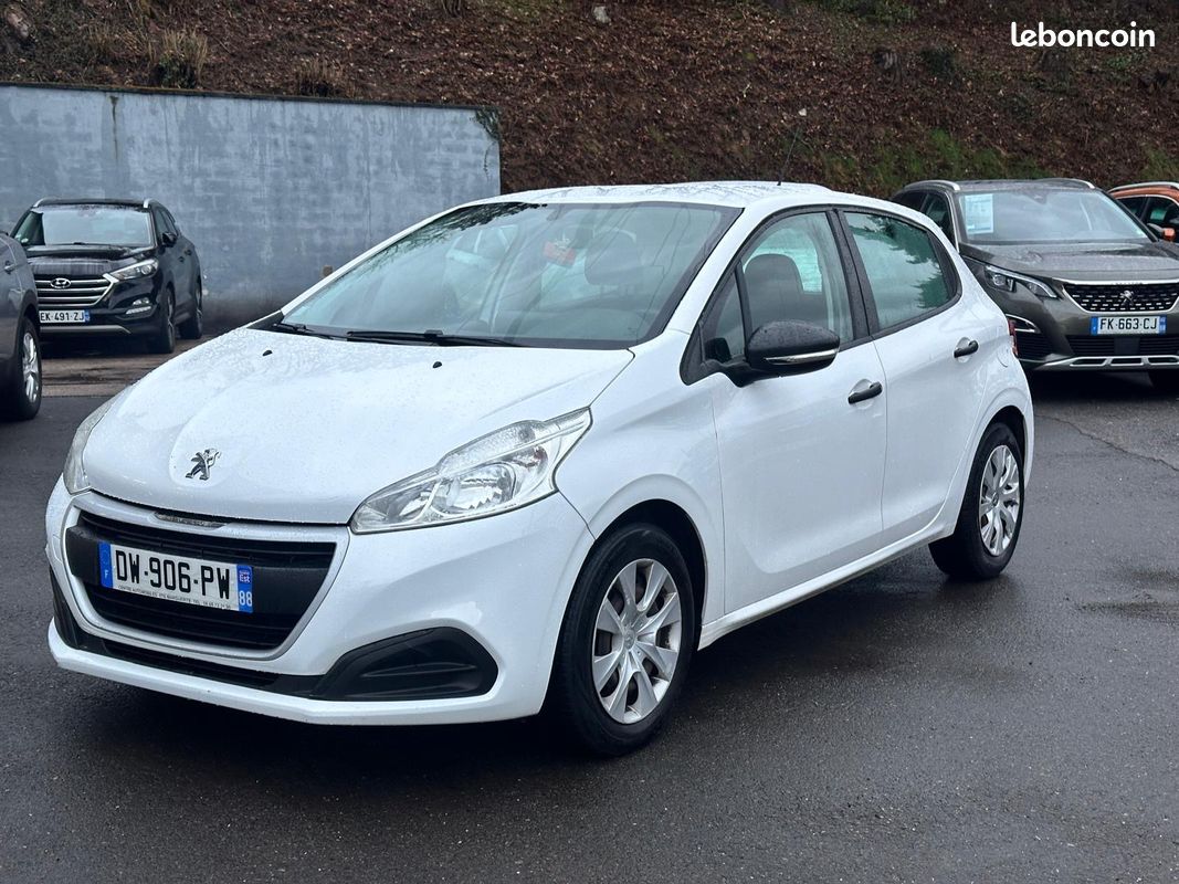 PEUGEOT 208 ll 1,6 BLUEHDI 75 CV BUSINESS R (image 3)