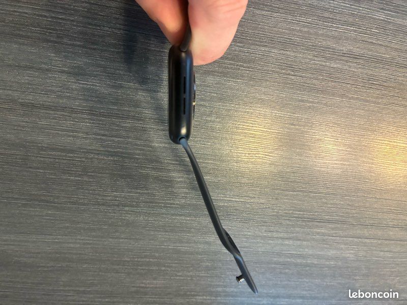 Apple Watch SE (image 6)