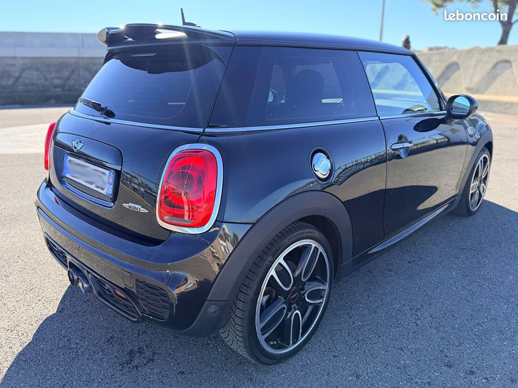 MINI III (F56) 2.0 COOPER S 210ch JCW EDITION 3P BVA6 Garantie 12 Mois (image 6)
