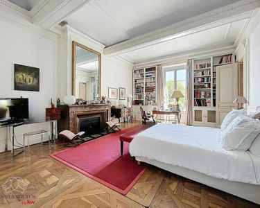 Appartement 1 350 000 € - 252 m²