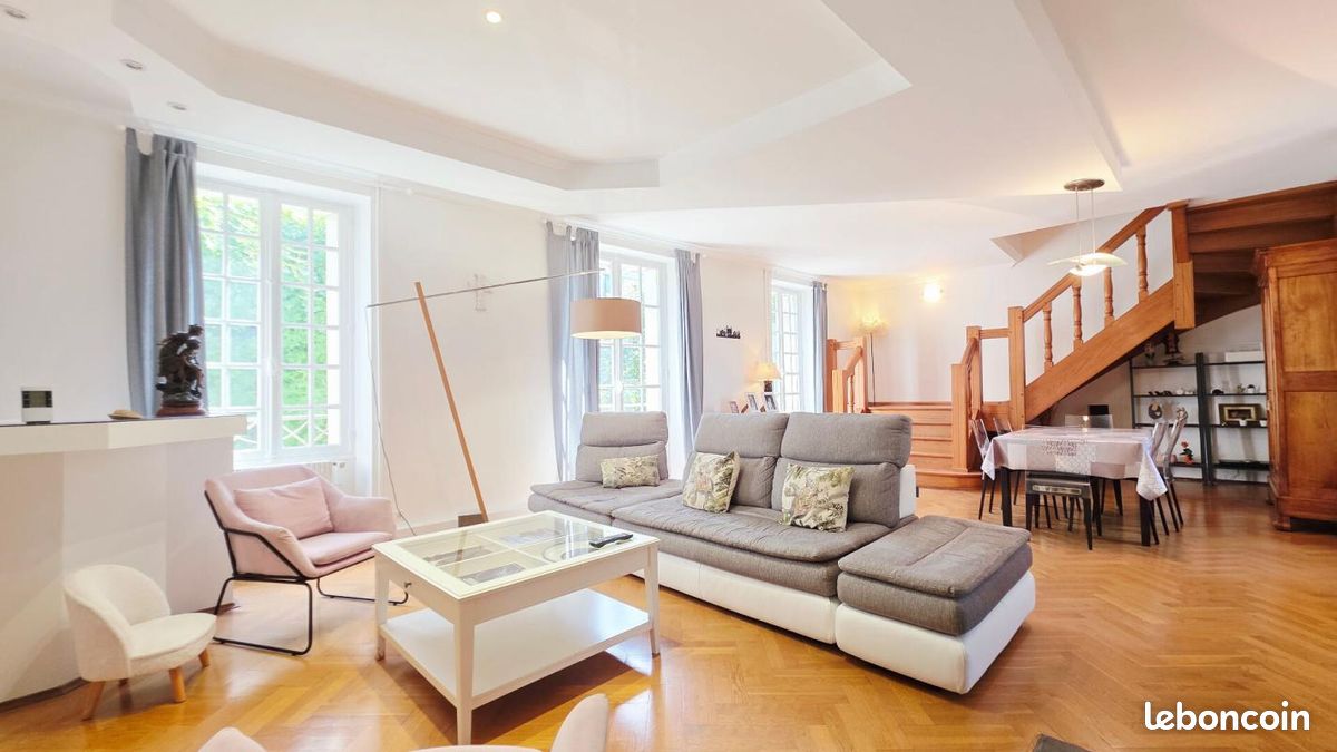 Maison 6 pièces 191 m² · à Bourges · 191 m² · 364 500 €