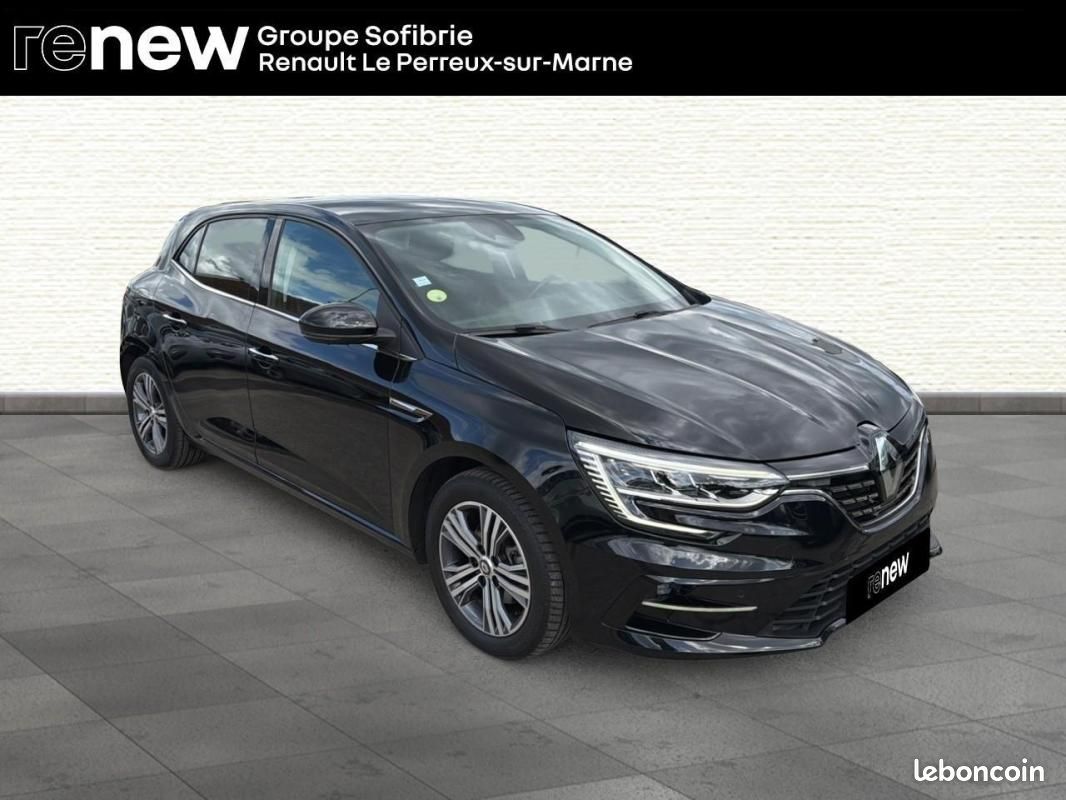Renault Mégane IV BERLINE Blue dCi 115 - 20 Intens (image 3)
