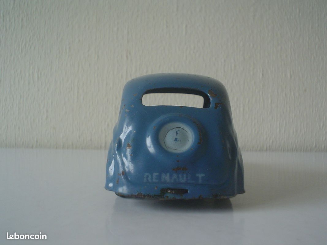 Voiture Ancienne En Tôle CIJ - Renault Juvaquatre - Jouet Vintage - Mécanique
