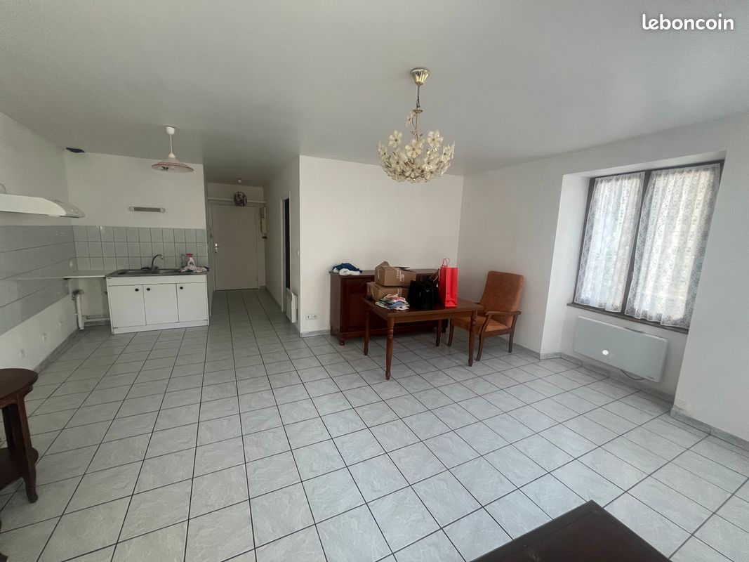Appartement 2 pièces 50 m² · à Massiac · 50 m² · 420 €/mois