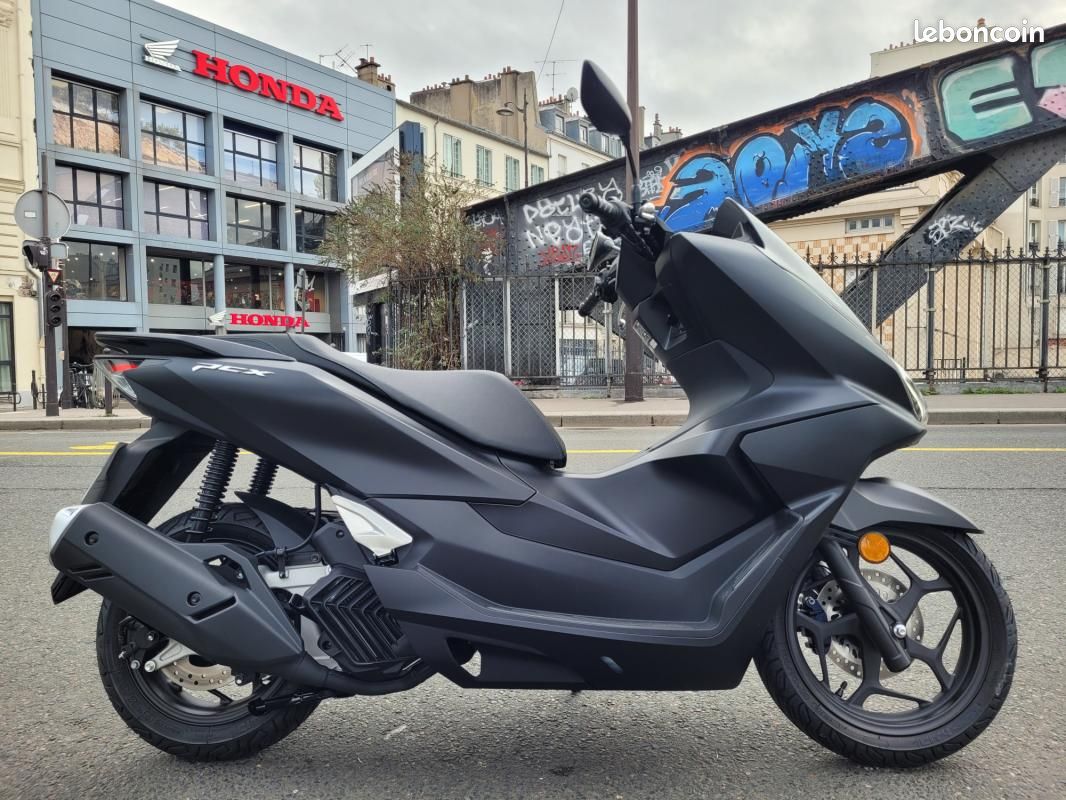 Honda PCX 125 – État Neuf | Opportunité Concession 4en1 (image 2)