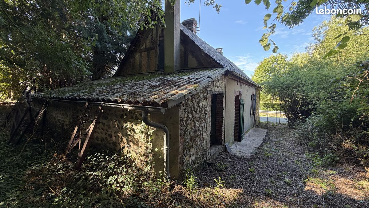Maison 3 pièces 48 m² · à Beaumont-le-Roger · 48 m² · 21 000 €