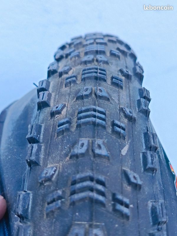 Pneu Maxxis Aspen Mixte - 26x2.10 - Fiable Et Robuste Pour VTT