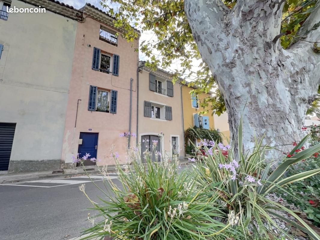 Appartement 2 pièces 49 m² · à Lambesc · 49 m² · 750 €/mois