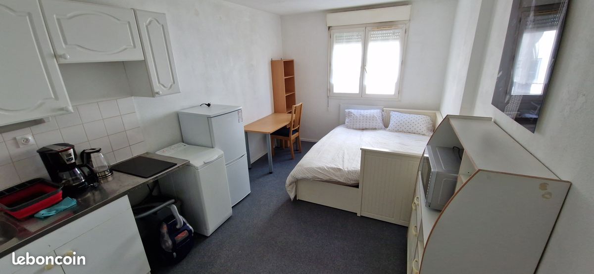 Appartement 1 pièce 24 m² · à Caluire-Et-Cuire · 24 m² · 650 €
