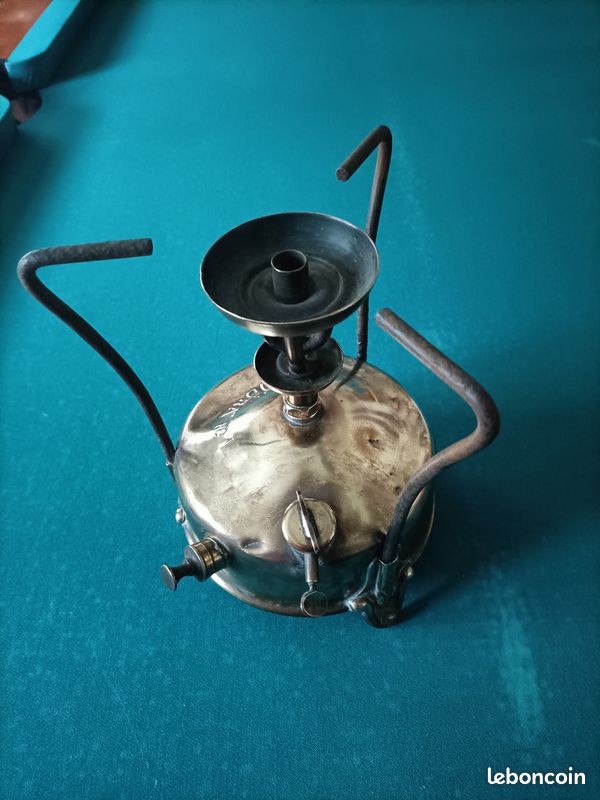 Ancien réchaud à pétrole ou alcool - Antiquités