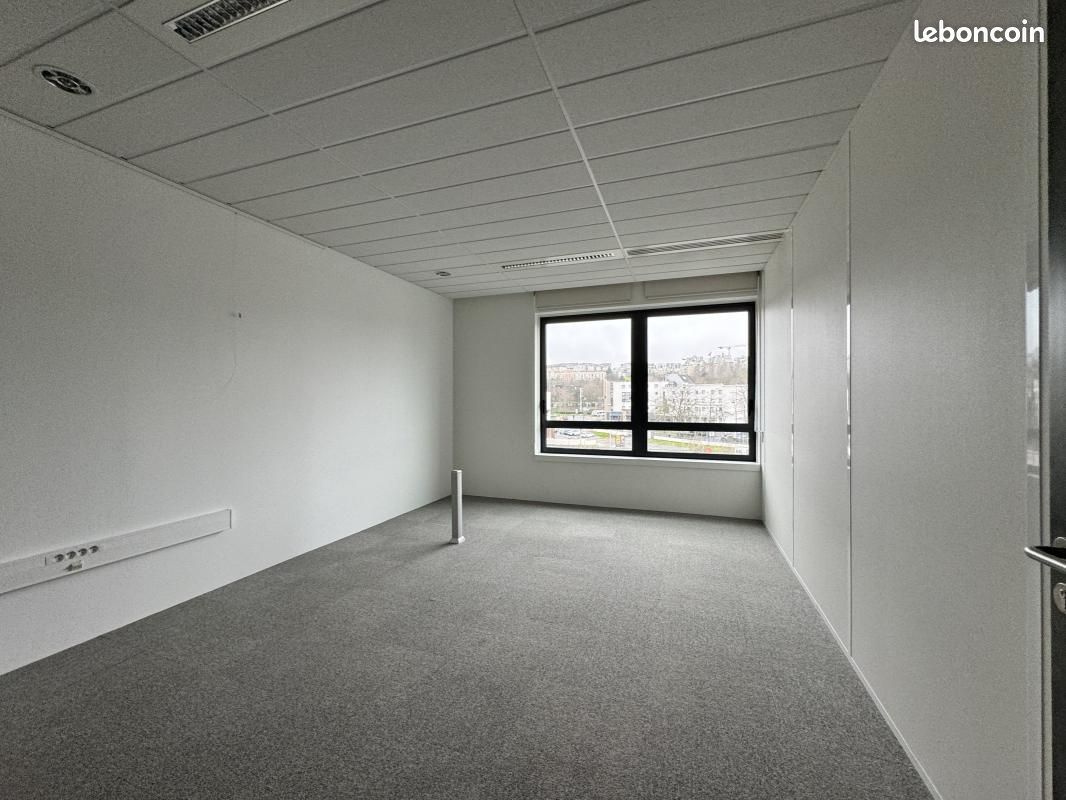 Bureau 1 941 m² (image 11)