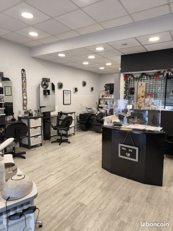 Local commercial 3 pièces 50 m² · à Marseille · 50 m² · 28 000 €