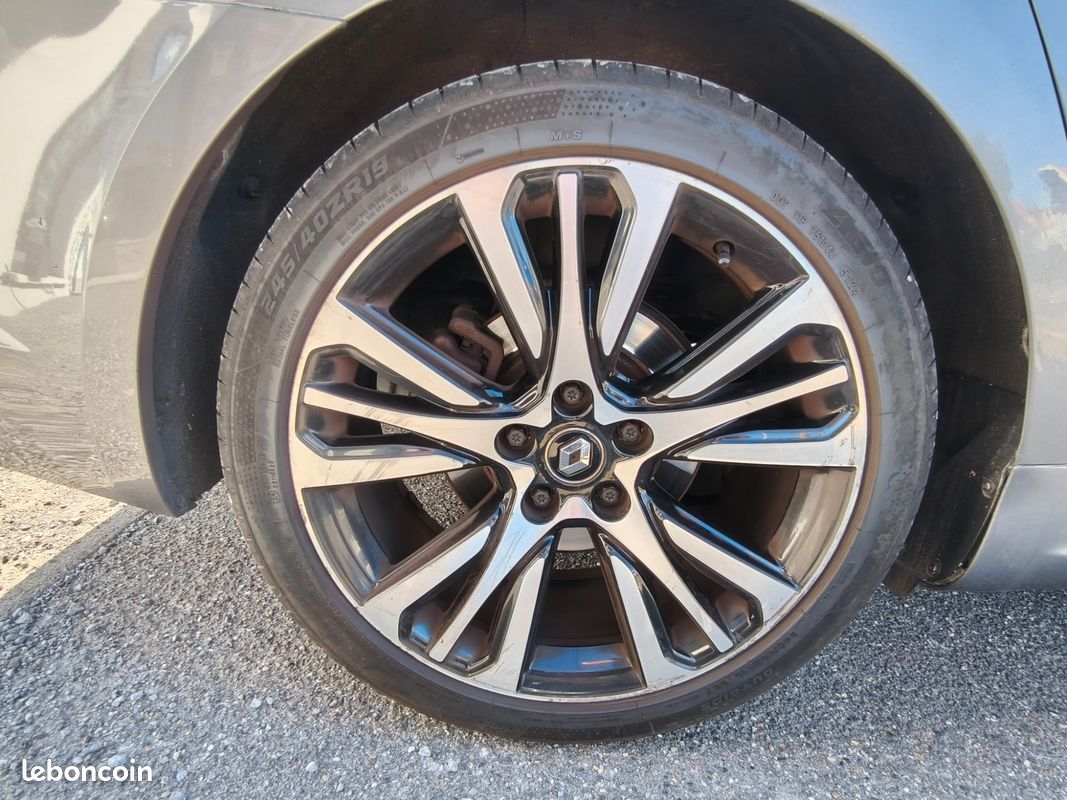 RENAULT Talisman ESTATE 1.6 DCi 160 CH INITIALE PARIS BVA / 4CONTROL / FULL OPTIONS / SOUND BY BOSE (image 28)