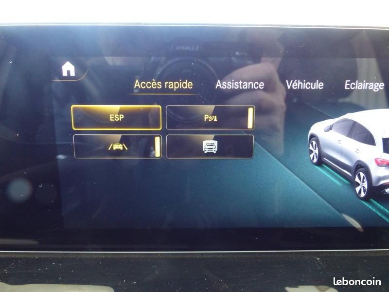 Mercedes-benz GLA 200 D 150ch AMG Line 8G-DCT (image 23)