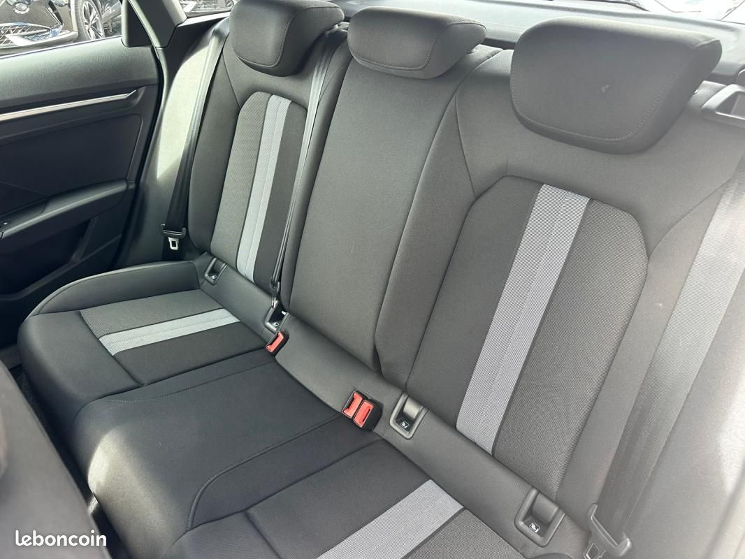 Audi A3 sportback TFSI Mild Hybrid 116 S tronic 7 Design (image 24)
