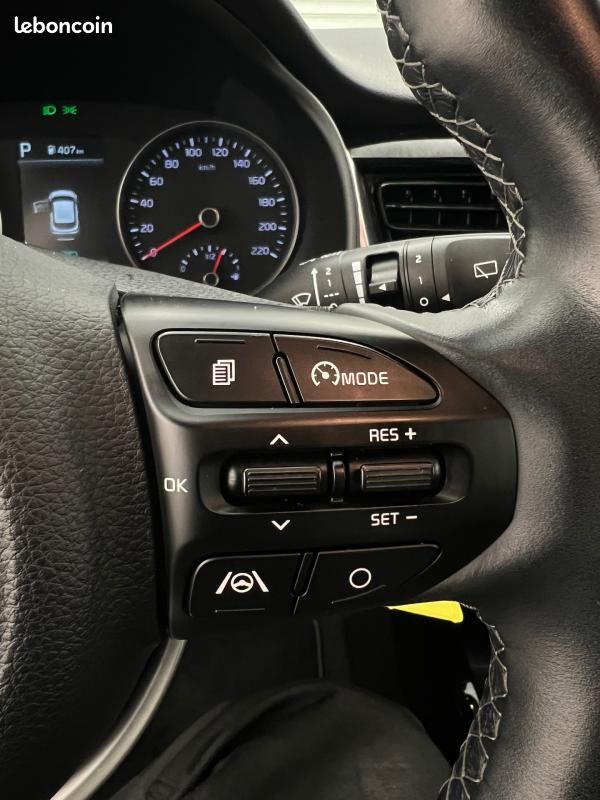 Kia Stonic 1.0 T-GDi 100 ch MHEV DCT7 Active (image 18)
