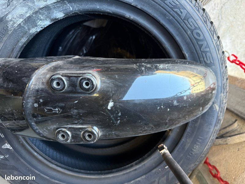 Carénage garde de Boue avant passage de roue vmax v Max V-Max 1200 (image 2)