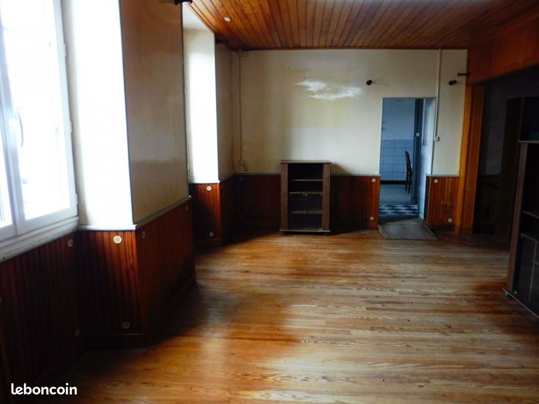 Maison 3 pièces 85 m² - Beurlay 17250 (image principale 6)