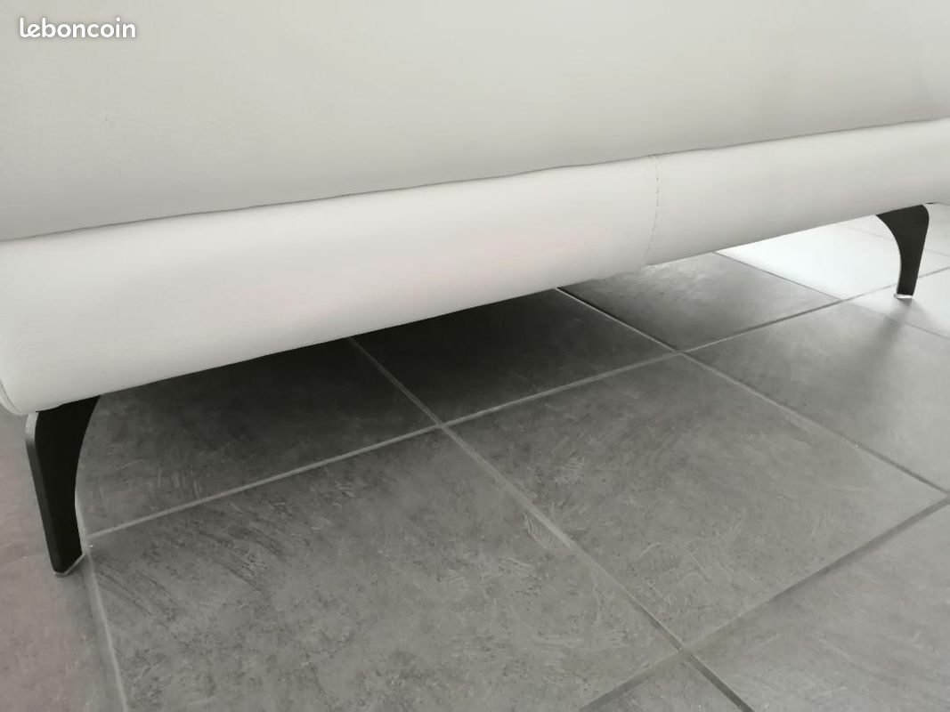 Canapé d'angle en cuir blanc (image 2)