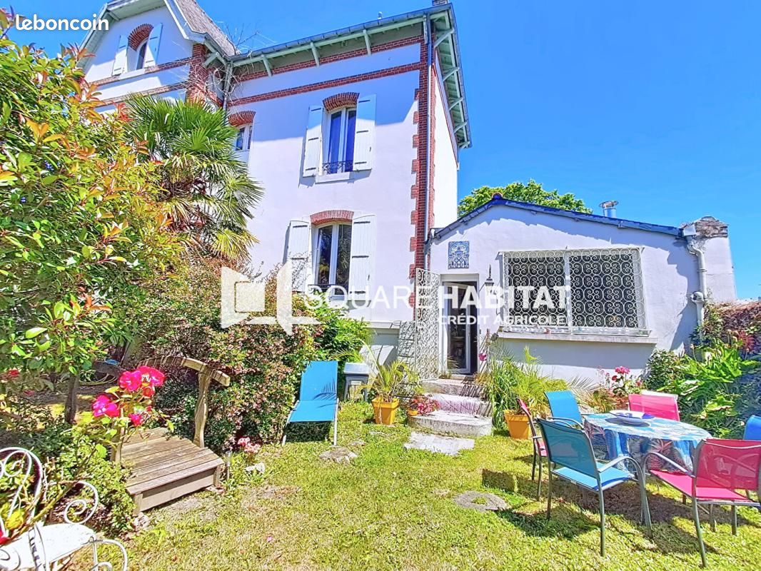 Maison 7 pièces 180 m² · à Guingamp · 180 m² · 274 000 €