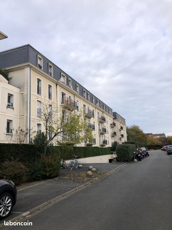 Parking 2 pièces 33 m² · à Bordeaux · 33 m² · 250 000 €