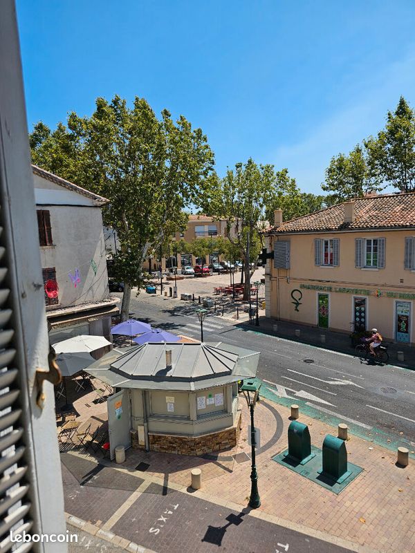 Appartement 3 pièces 99 m² · à La Garde · 99 m² · 970 €