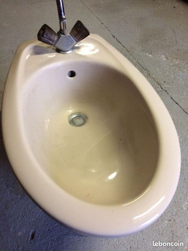 Bidet haut , grande taille (image 3)