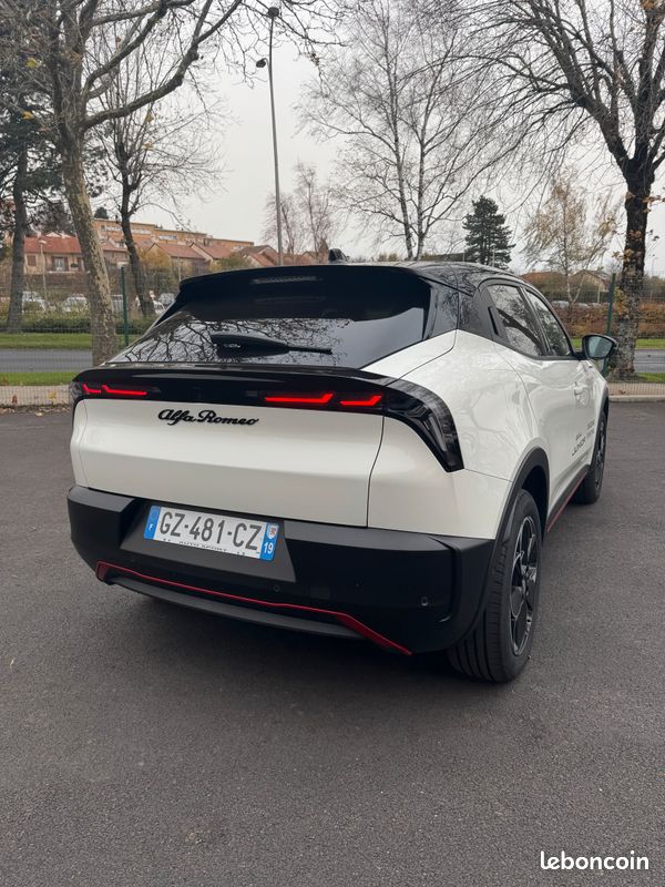 Alfa Roméo Junior électrique 156ch Spéciale (image 3)