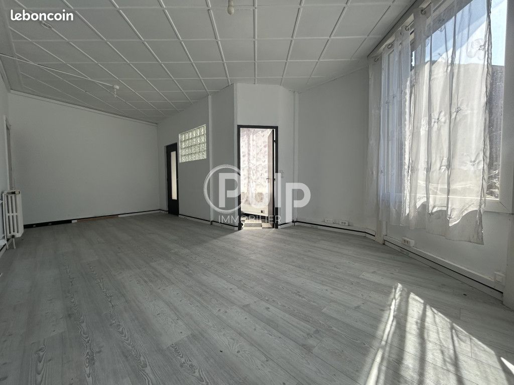 Maison 8 pièces 167 m² · à Billy-Montigny · 167 m² · 87 000 €
